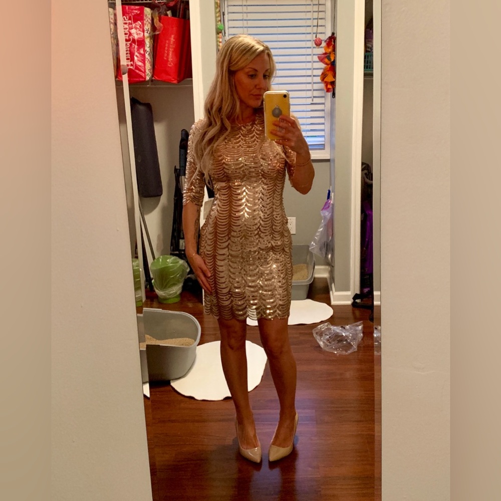 LULUS XS SEQUIN SHORT DRESS - Picture 6 of 13